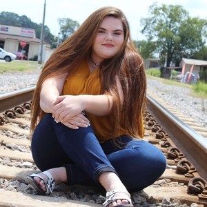 Meet your Posher, Haley